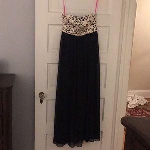 Betsy Johnson strapless dress